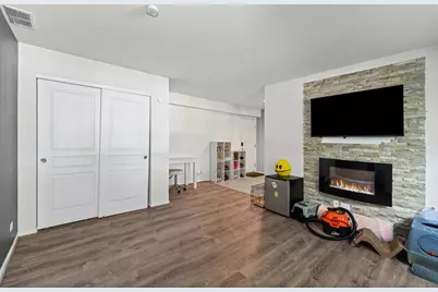991 Reserve Drive, Elgin, IL 60124 - Photo 21