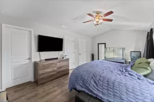 991 Reserve Dr, Elgin, IL 60124 - Photo 13