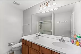 991 Reserve Dr, Elgin, IL 60124 - Photo 15