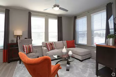 690 E Algonquin Road #2413, Schaumburg, IL 60173 - Photo 5