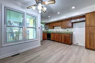 1480 Mayfield Ln, Hoffman Estates, IL 60169 - Photo 5