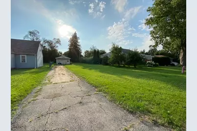 424 N Elmwood Avenue, Wood Dale, IL 60191 - Photo 3