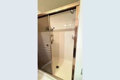 200 Brookside Lane #D, Willowbrook, IL 60527 - Photo 17