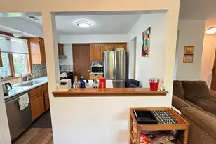 200 Brookside Ln, Willowbrook, IL 60527 - Photo 9