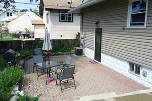 1280 S Cora St, Des Plaines, IL 60018 - Photo 3