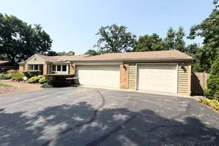 17W163 Oak Ln, Bensenville, IL 60106 - Photo 3