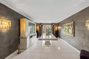 5 Oak Brook Club Dr, Oak Brook, IL 60523 - Photo 7