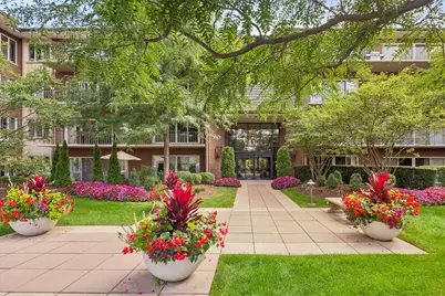 5 Oak Brook Club Drive #S304, Oak Brook, IL 60523 - Photo 1