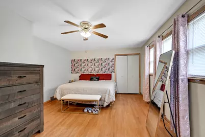380 Bensley Avenue, Calumet City, IL 60409 - Photo 5
