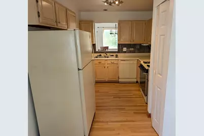 843 E Princeton Circle #843, Island Lake, IL 60042 - Photo 5