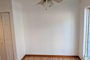 843 E Princeton Cir, Island Lake, IL 60042 - Photo 3