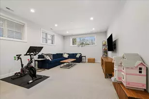 3340 N Lawndale Ave, Chicago, IL 60618 - Photo 15