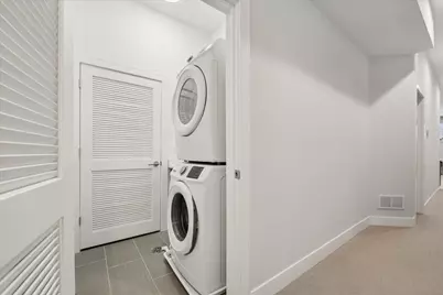 3340 N Lawndale Avenue #1N, Chicago, IL 60618 - Photo 21