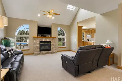 5515 Amber Way, McHenry, IL 60051 - Photo 9