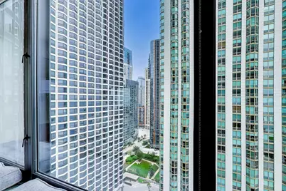 155 N Harbor Drive #2007, Chicago, IL 60601 - Photo 9