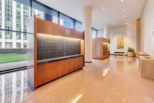 155 N Harbor Dr, Chicago, IL 60601 - Photo 5