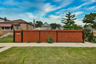 2632 N Moody Avenue, Chicago, IL 60639 - Photo 3