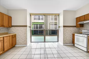 2241 S Archer Ave, Chicago, IL 60616 - Photo 9