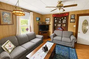 1035 Dover St, Centralia, IL 62801 - Photo 5