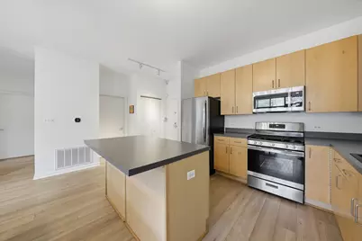 2045 W Concord Place #307, Chicago, IL 60647 - Photo 5