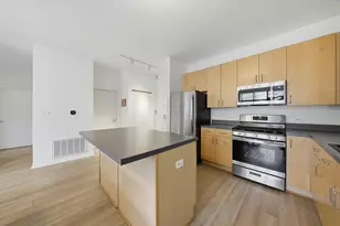 2045 W Concord Pl, Chicago, IL 60647 - Photo 5