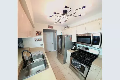 400 Village Circle #302, Willow Springs, IL 60480 - Photo 9