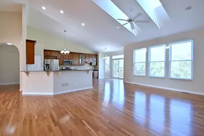 11819 Wolf Creek Lane, Plainfield, IL 60585 - Photo 5