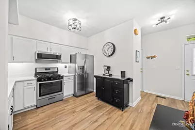 1442 Walnut Hill Avenue, Saint Charles, IL 60174 - Photo 9