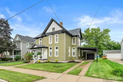 211 E Boyd Street, Dixon, IL 61021 - Photo 1