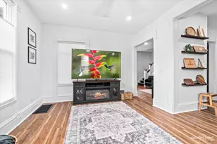211 E Boyd St, Dixon, IL 61021 - Photo 7