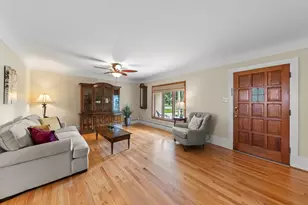906 S Ashland Ave, La Grange, IL 60525 - Photo 5