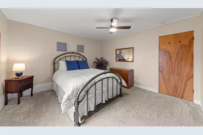 906 S Ashland Avenue, La Grange, IL 60525 - Photo 17