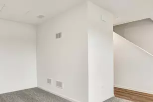 411 Lakeshore Ct, Saint Charles, IL 60174 - Photo 25