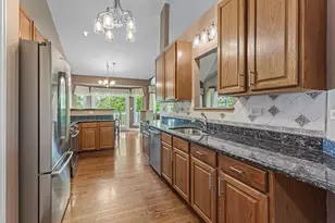 18106 Waterside Cir, Orland Park, IL 60467 - Photo 15