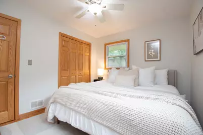 231 S 17th Street, Saint Charles, IL 60174 - Photo 9