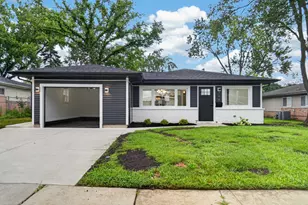 356 Wilshire St, Park Forest, IL 60466 - Photo 1