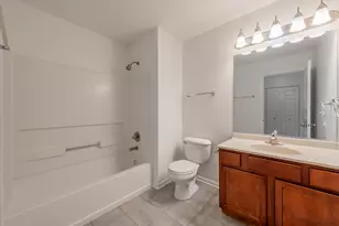 1226 Bradley Cir, Elgin, IL 60120 - Photo 27