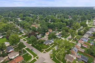1205 E Evergreen St, Wheaton, IL 60187 - Photo 39