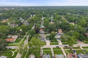 1205 E Evergreen St, Wheaton, IL 60187 - Photo 37