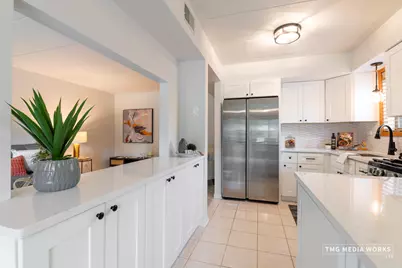 616 E 5th Avenue #101, Naperville, IL 60563 - Photo 11