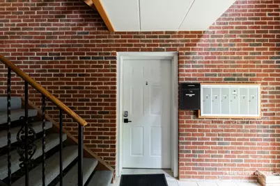 616 E 5th Avenue #101, Naperville, IL 60563 - Photo 3