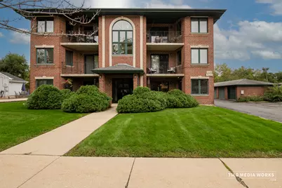 616 E 5th Avenue #101, Naperville, IL 60563 - Photo 1