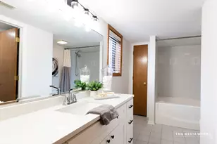 616 E 5th Ave, Naperville, IL 60563 - Photo 19