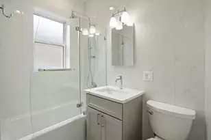 733 W Bittersweet Pl, Chicago, IL 60613 - Photo 11