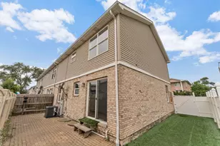 8001 Thomas St, Justice, IL 60458 - Photo 17