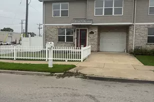 8001 Thomas St, Justice, IL 60458 - Photo 1