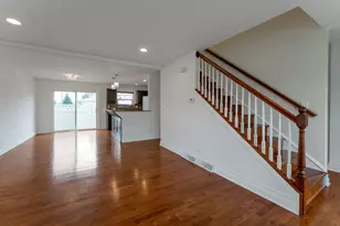 8001 Thomas St, Justice, IL 60458 - Photo 3