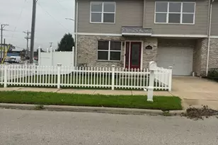 8001 Thomas St, Justice, IL 60458 - Photo 3