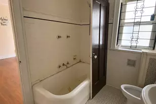 8017 S Rhodes Ave, Chicago, IL 60619 - Photo 7