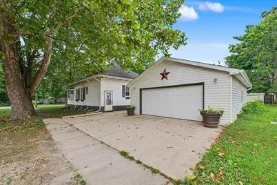 303 N Greely Street, Monticello, IL 61856 - Photo 3